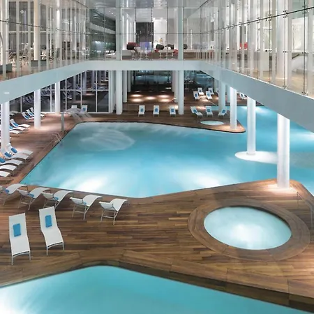 Amazing In With 2 Bedrooms, Wifi And Swimming Pool Нови-Винодолски