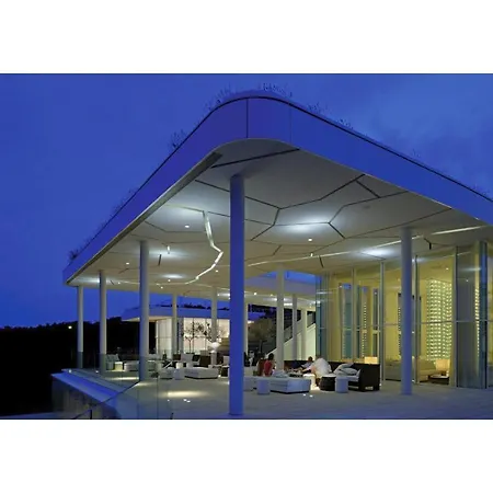 Апартаменты Amazing In With 2 Bedrooms, Wifi And Swimming Pool