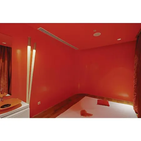 Amazing In With 2 Bedrooms, Wifi And Swimming Pool Нови-Винодолски