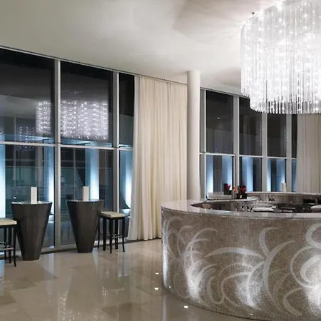 Amazing In With 2 Bedrooms, Wifi And Swimming Pool Апартаменты
