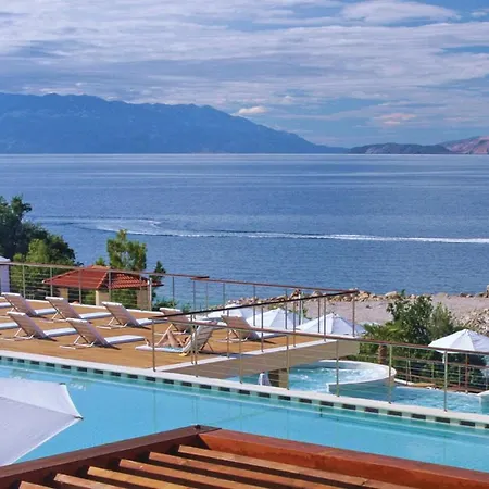 Апартаменты Amazing In With 2 Bedrooms, Wifi And Swimming Pool *